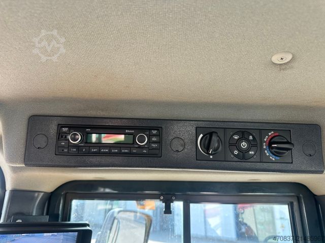 Máy xúc lật bánh lốp HYUNDAI HL 965