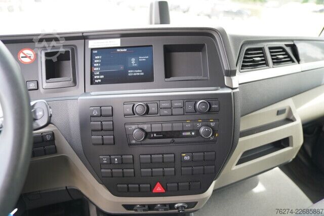 Autocarro con cassone MAN TGL 8.190 Koffer LBW Automatik Anhängerkupplung