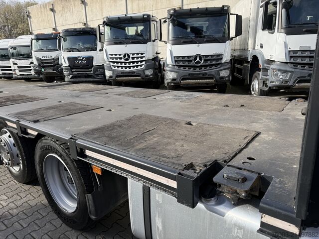 Lastbil med flak Scania R440 6X2*4 Kran HMF 5020 K5