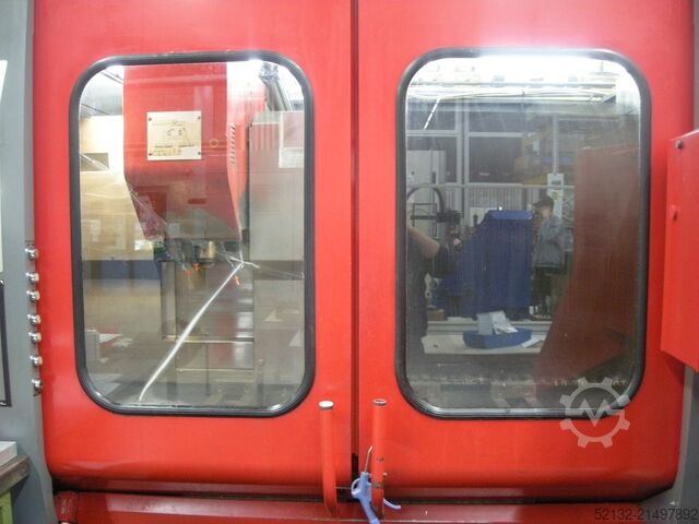 CNC svarv- och fräscenter Emco VMC600