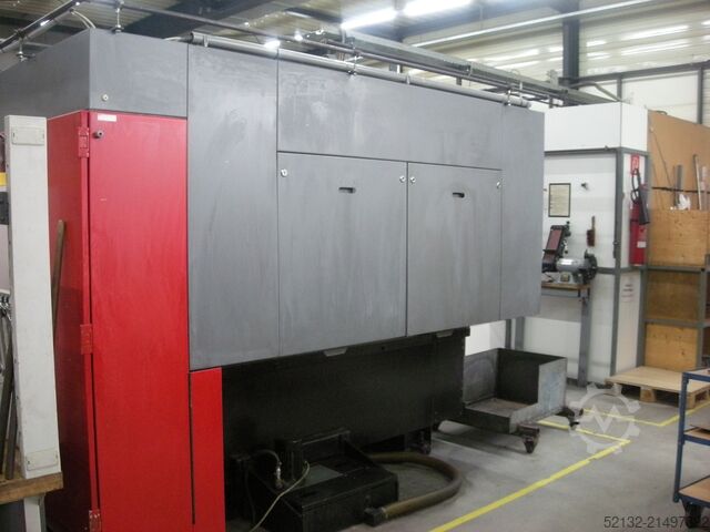 CNC svarv- och fräscenter Emco VMC600