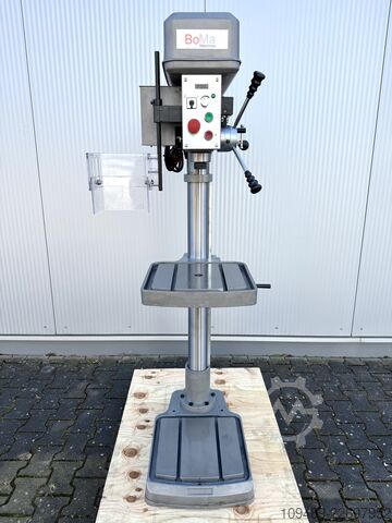 Mesin Gerudi Tiang / BOMA SB 32 V BOMA SB 32 V - Säulenbohrmaschine