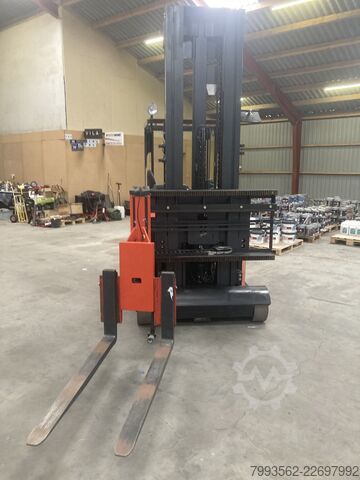 Xe nâng Linde A13