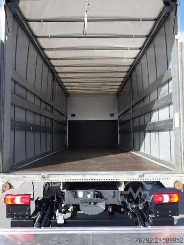 Samochód ciężarowy z plandeką typu platforma MERCEDES-BENZ 1327 L Atego 4 Pritsche 7,3m/LBW/AHK/Klima/55tkm