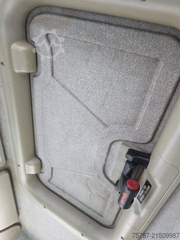 ফ্ল্যাটবেড ট্রাক, টার্প সহ IVECO 120E25 Pritsche&Plane,Ladebordwand 1,5 To