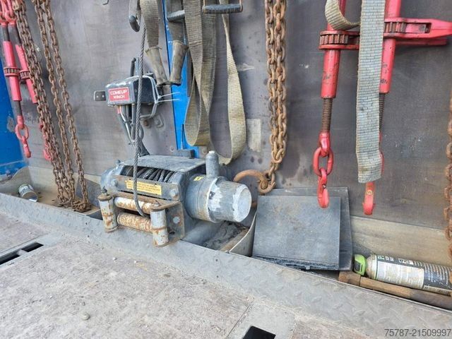 টাও ট্রাক MAN 26.400 TGX mit Baustoffplateau, geteilte Rampen