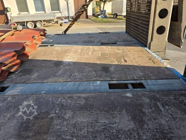 টাও ট্রাক MAN 26.400 TGX mit Baustoffplateau, geteilte Rampen