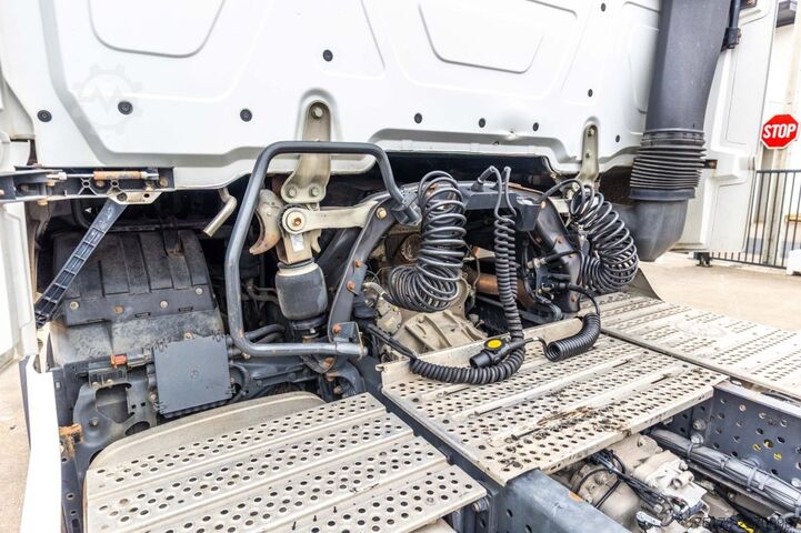  Mercedes-Benz ACTROS 1848 LS
