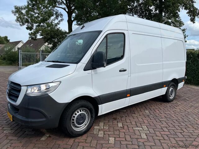 Furgone per consegne a doppia cabina Mercedes-Benz Sprinter 317 1.9 CDI L2H1