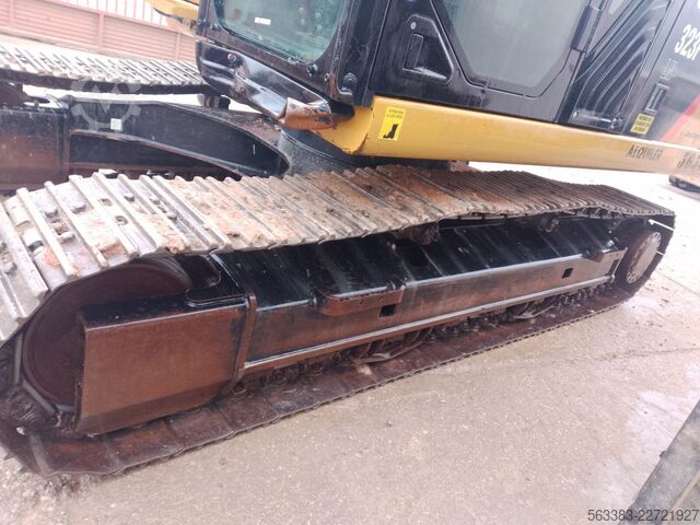  Caterpillar 323FLN IHC