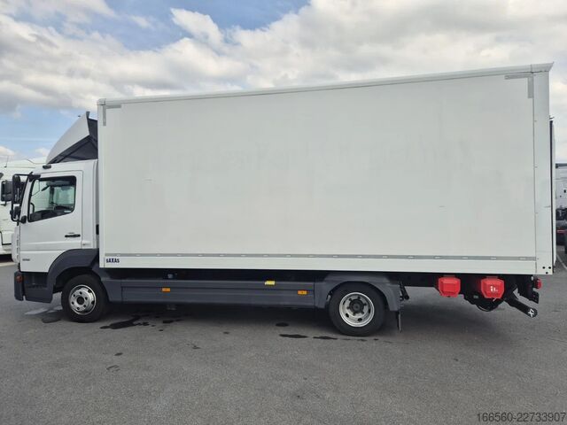 Затворен контейнер Mercedes-Benz Atego 818 L