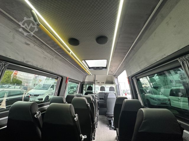Minibus VOLKSWAGEN Crafter 19+1 Bus Klima Heizung