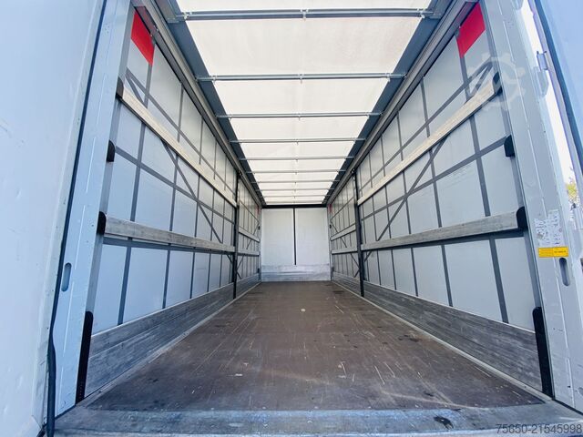 Otvorený príves s plachtou Möslein TPW 105 D Schwebheim  Tandemplanenanhänger