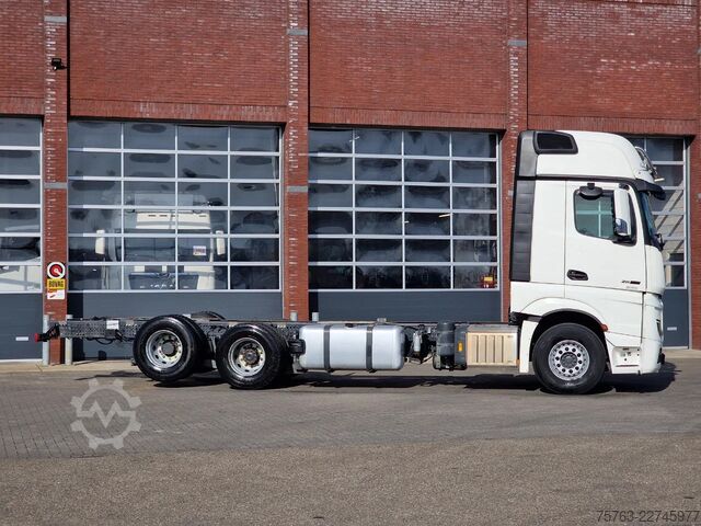 Chassis med førerhus Mercedes-Benz Actros 2663 Gigaspace 6x2 - Retarder - 4.90 WB ...