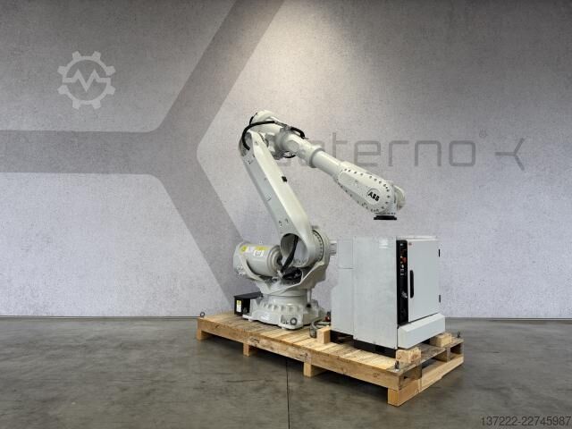 Ümberehitatud robot 1-aastase garantiiga ABB IRB 6700-150/3.20