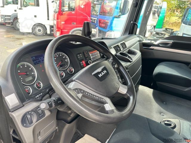 د کرین چې په لاری کې نصب شوی MAN TGS 26.440 Baustoff Hiab XS177 K Lenk Navi