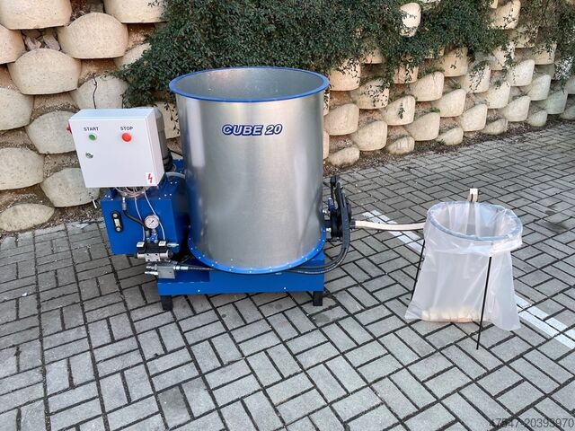 Briquetting press  