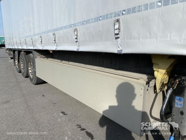 Otvorena poluprikolica sa ceradom Schmitz Cargobull Semitrailer Curtainsider Standard Hayon
