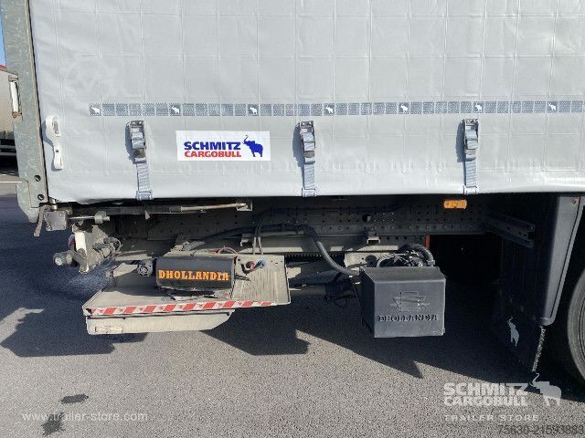 Otvorena poluprikolica sa ceradom Schmitz Cargobull Semitrailer Curtainsider Standard Hayon