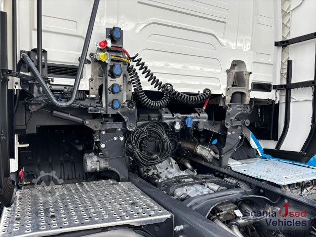 Standard tractor unit Scania S 460 A4x2NB NEW 10T RETARDER CRB DIFF-L S2