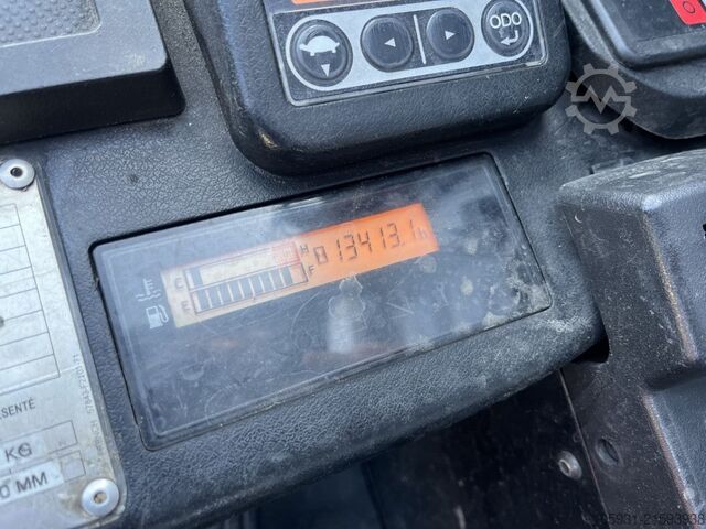 Empilhadeira diesel Toyota 8FDF30