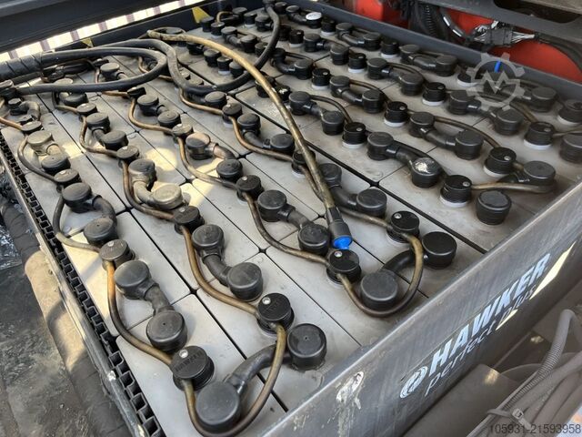 Empilhador eléctrico de 4 rodas Linde E35H-01/600