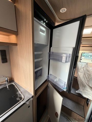 キャンピングカー PÖSSL Roadcruiser - Last-Sale 2025 -CSL MUNICH EDITION