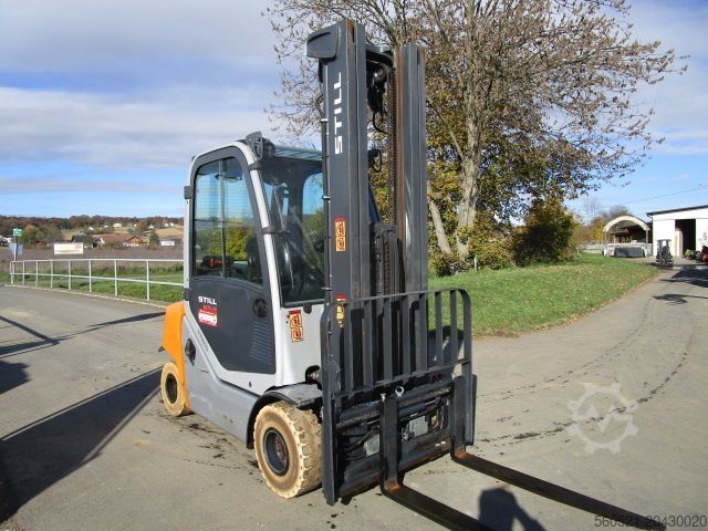 Ashensorë motorësh me naftë Still RX70-25 Triplex-FH 6,2m + Seitenschieber