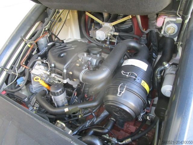 Ashensorë motorësh me naftë Linde H25D - Triplex-Freihub 4,7m + Zinkenversteller+Sei