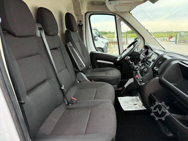 Ploščati dostavnik Peugeot BOXER 30L1H1 140