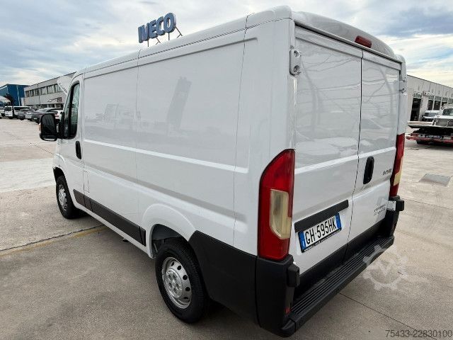 Ploščati dostavnik Peugeot BOXER 30L1H1 140