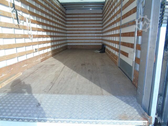 Suitcase Renault D 12.220 + SPECIAL LIFT + EURO 6