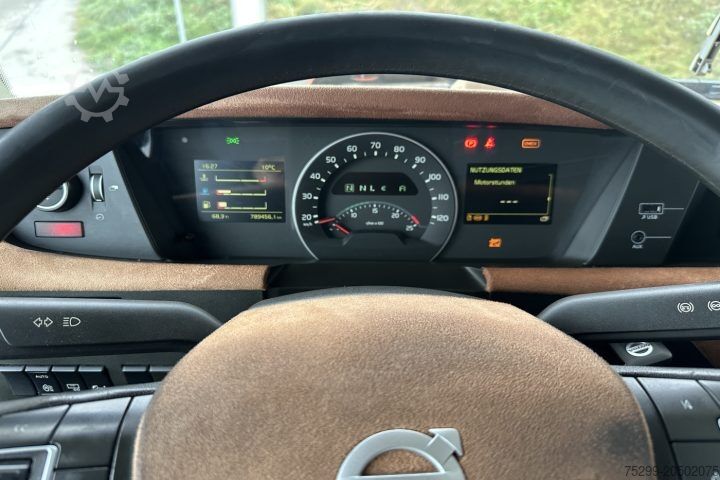 Sasi truk Volvo FH-460 6x2R Fahrgestell / wiss-Vehicle