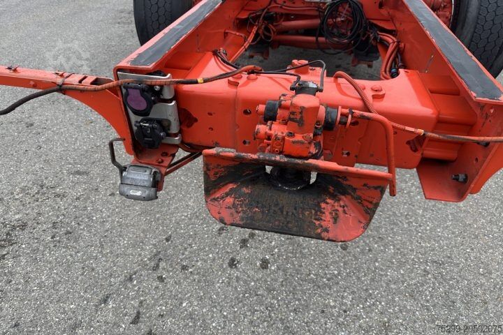 Sasi truk Volvo FH-460 6x2R Fahrgestell / wiss-Vehicle