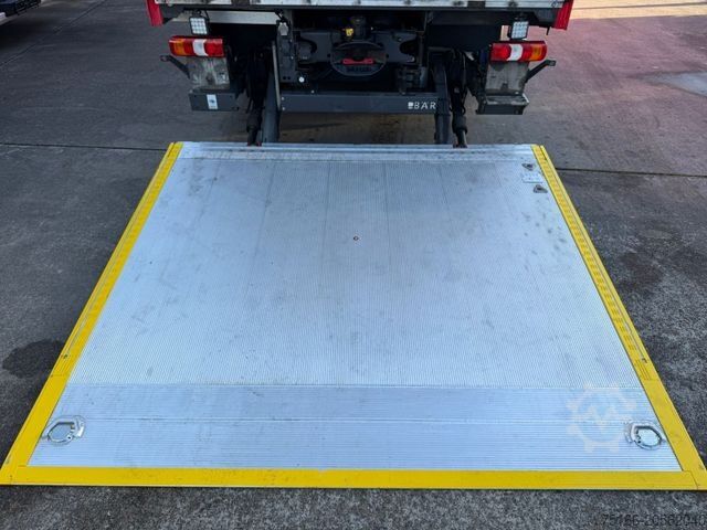 Lori kotak MERCEDES-BENZ ANTOS 2540 L Getränke 6,95 m LBW 2 T*AHK*LENK