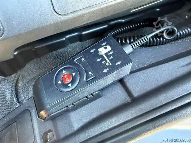 Skåpbil MERCEDES-BENZ ANTOS 2540 L Getränke 6,95 m LBW 2 T*AHK*LENK