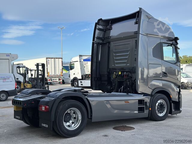 Standard dragbil Iveco S-WAY 580 MY 26