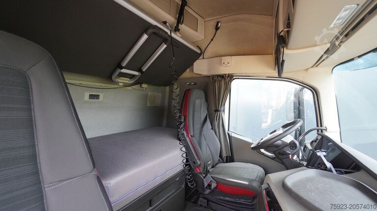 Container transportation Volvo FH 460 8X2 20 FT CONTAINER TRANSPORT TRUCK