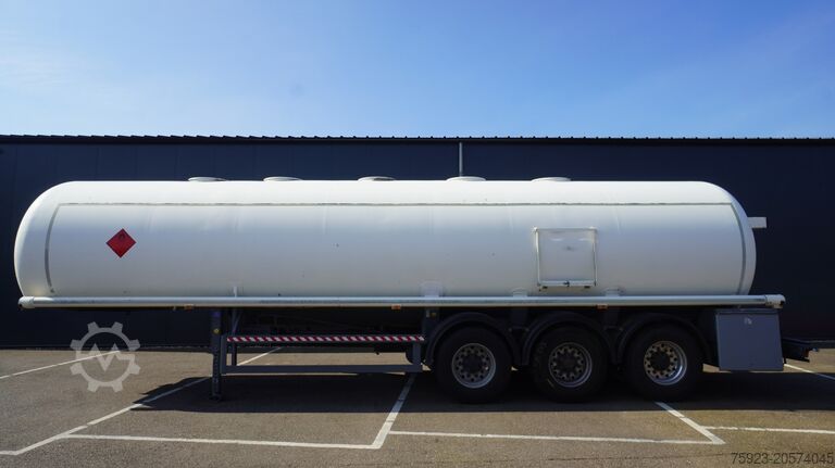 Xe tăng Schrader 3 AXLE ADR CHEMIE TANK TRAILER 40.000LTR