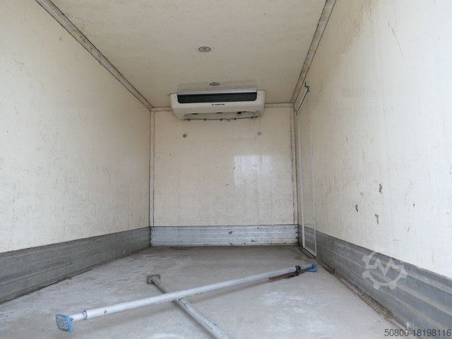 د یخچال بدن وین MAN 8.220 TGL BL 4x2, Thermo King, 3. Sitz, 5m lang