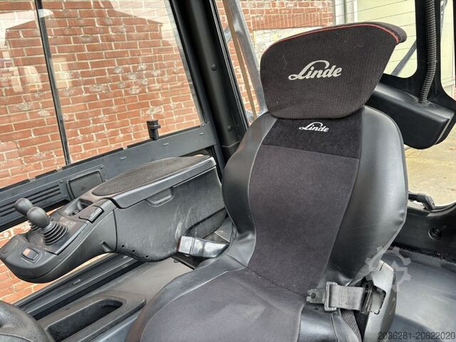 Carrello elevatore elettrico a 4 ruote Linde E30HL-01/600