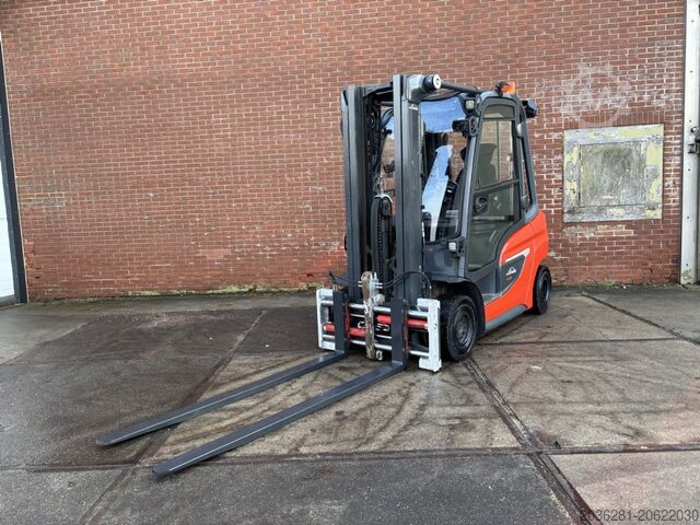 Treibgasstapler Linde H25T-01