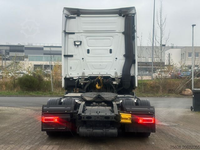 Rúmmá traktor eining MERCEDES-BENZ Actros 1848 Low Hubsattel Safety Retarder Xenon