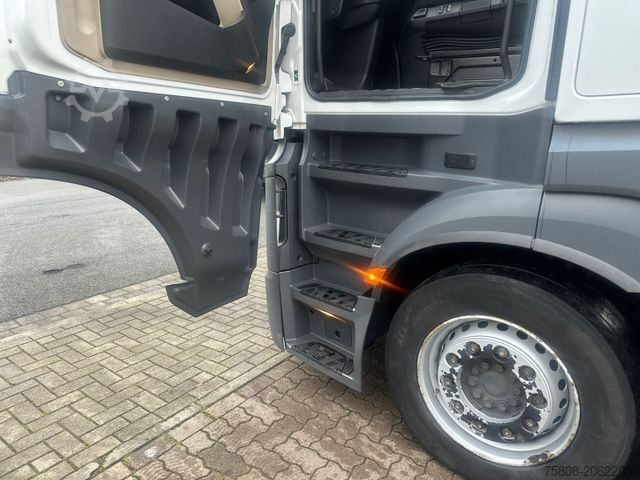 Rúmmá traktor eining MERCEDES-BENZ Actros 1848 Low Hubsattel Safety Retarder Xenon