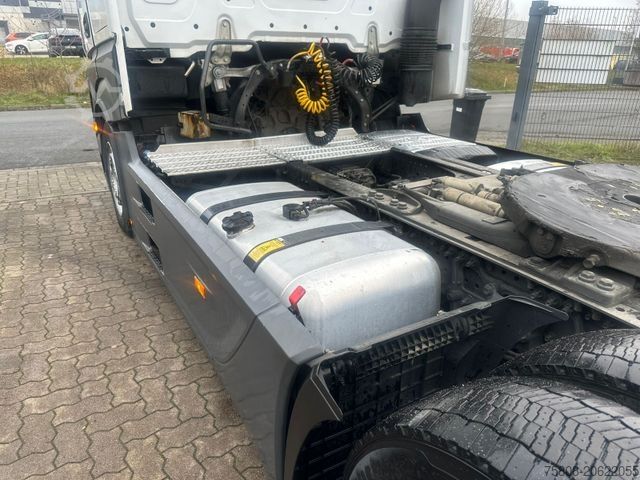 Rúmmá traktor eining MERCEDES-BENZ Actros 1848 Low Hubsattel Safety Retarder Xenon