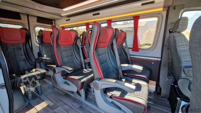 Minibus MERCEDES-BENZ Sprinter 315 Tourer 9 SS VIP Systemboden Stock