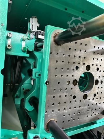 Makinë e derdhjes së injektimit Arburg 370S 700-100/100