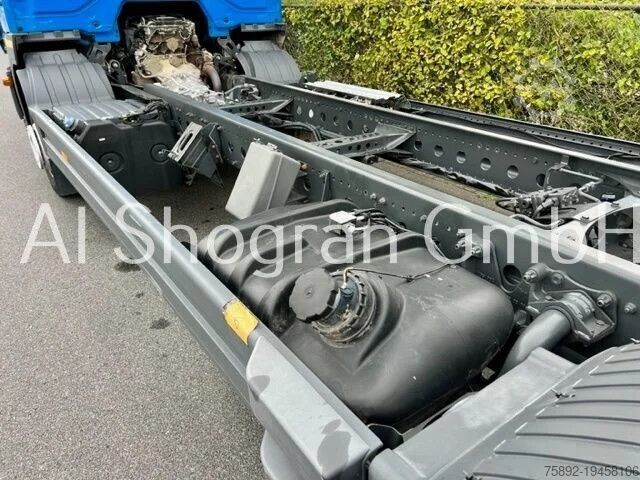 Fahrgestell mit Fahrerhaus Mercedes-Benz Atego 1318 4x2/Euro 6/Schaltung/Klima/1218