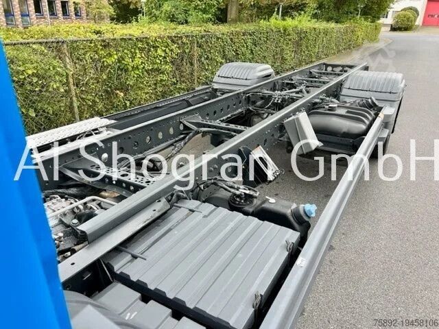 Fahrgestell mit Fahrerhaus Mercedes-Benz Atego 1318 4x2/Euro 6/Schaltung/Klima/1218
