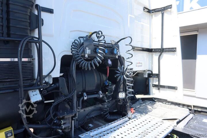 Venjulegur SZM Volvo FH 460 Voith Retarder Standklima, Iparkcool